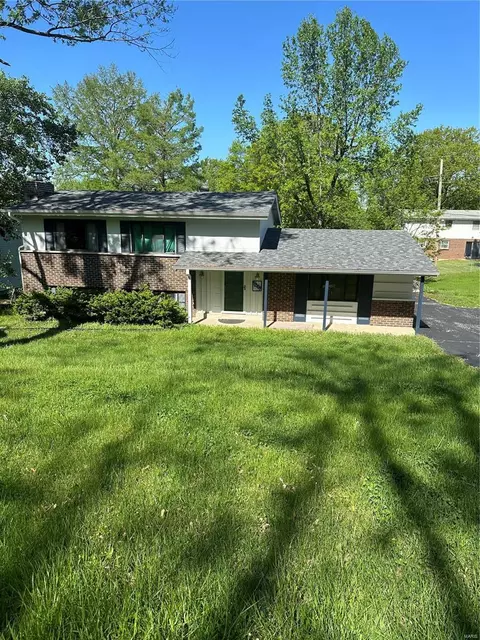 12109 Lavida Ave, Saint Louis, MO 63138
