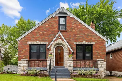 4121 Parker Ave, Saint Louis, MO 63116