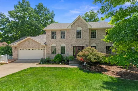 5951 Summerhedge Pl, Saint Louis, MO 63128