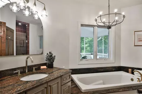 Bath - 18534 Hawks Rest Ct, Wildwood, MO 63069 photo 5 of 15