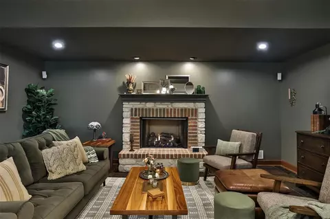 Living - 18534 Hawks Rest Ct, Wildwood, MO 63069 photo 7 of 9