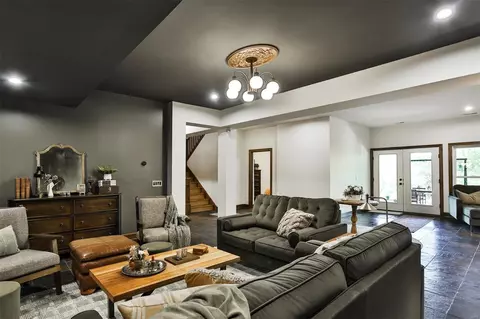 Living - 18534 Hawks Rest Ct, Wildwood, MO 63069 photo 9 of 9