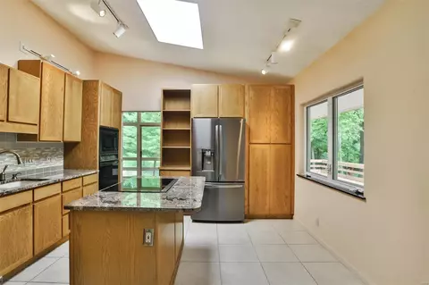 Kitchen - 3 Barrett Woods, Ballwin, MO 63021 photo 3 of 3