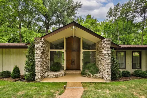 Exterior - 3 Barrett Woods, Ballwin, MO 63021 photo 3 of 26