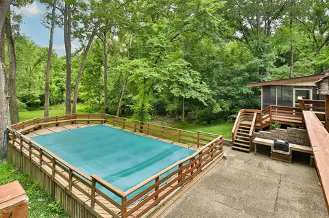 Exterior - 3 Barrett Woods, Ballwin, MO 63021 photo 6 of 26