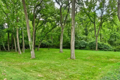 Exterior - 3 Barrett Woods, Ballwin, MO 63021 photo 17 of 26