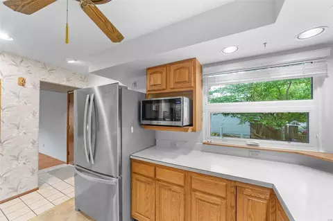 Kitchen - 525 Stephanie Ln, Manchester, MO 63011 photo 3 of 4