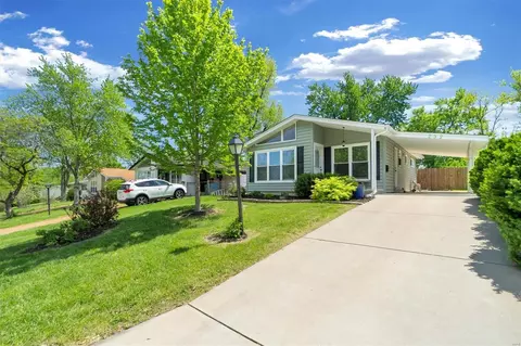 232 Orchard Ave, Ballwin, MO 63021