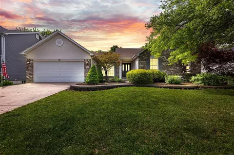 2035 Williamstown Dr, Saint Peters, MO 63376