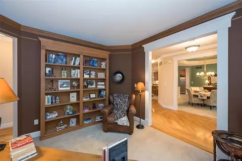 Living - 758 Thunder Hill Dr, O'fallon, MO 63368 photo 7 of 10