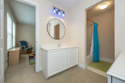 Bath - 758 Thunder Hill Dr, O'fallon, MO 63368 photo 7 of 8