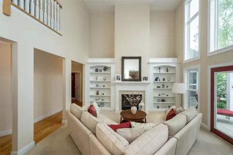 Living - 758 Thunder Hill Dr, O'fallon, MO 63368 photo 5 of 10