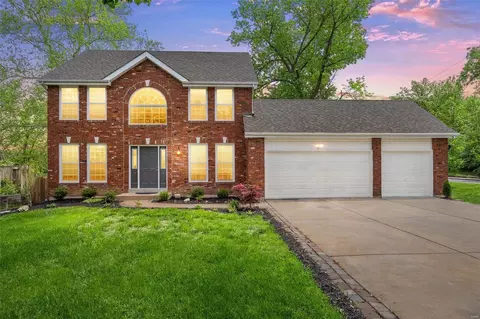 23 Reinke Rd, Ellisville, MO 63021