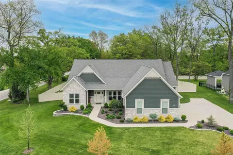 4910 Sammelman Rd, Weldon Spring, MO 63304