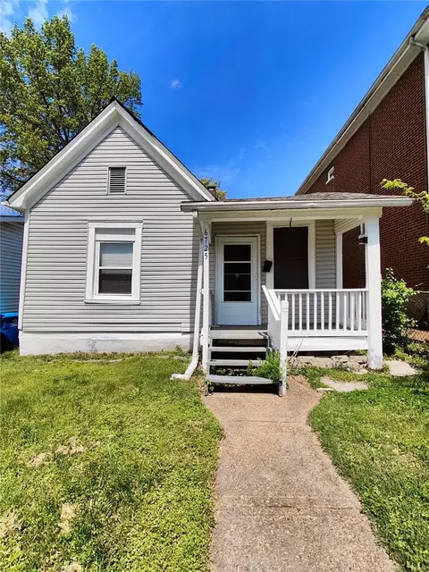 6725 Schofield Pl, Saint Louis, MO 63133