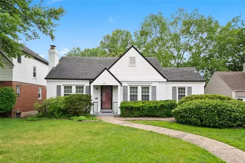 2317 Brown Rd, Saint Louis, MO 63114