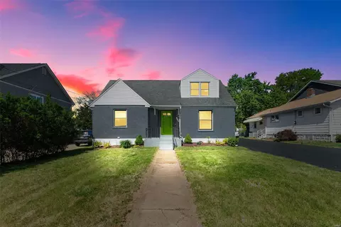 2523 Louis Ave, Brentwood, MO 63144