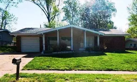 1624 Ross Ave, Saint Louis, MO 63146