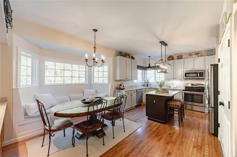 Kitchen - 6948 Clayborne Dr, O'fallon, MO 63368 photo 4 of 7