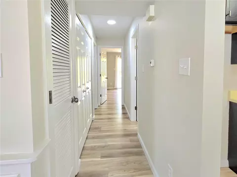 Entry Way - 1322 Highland Oaks Dr #A, Ballwin, MO 63021 photo 1 of 1