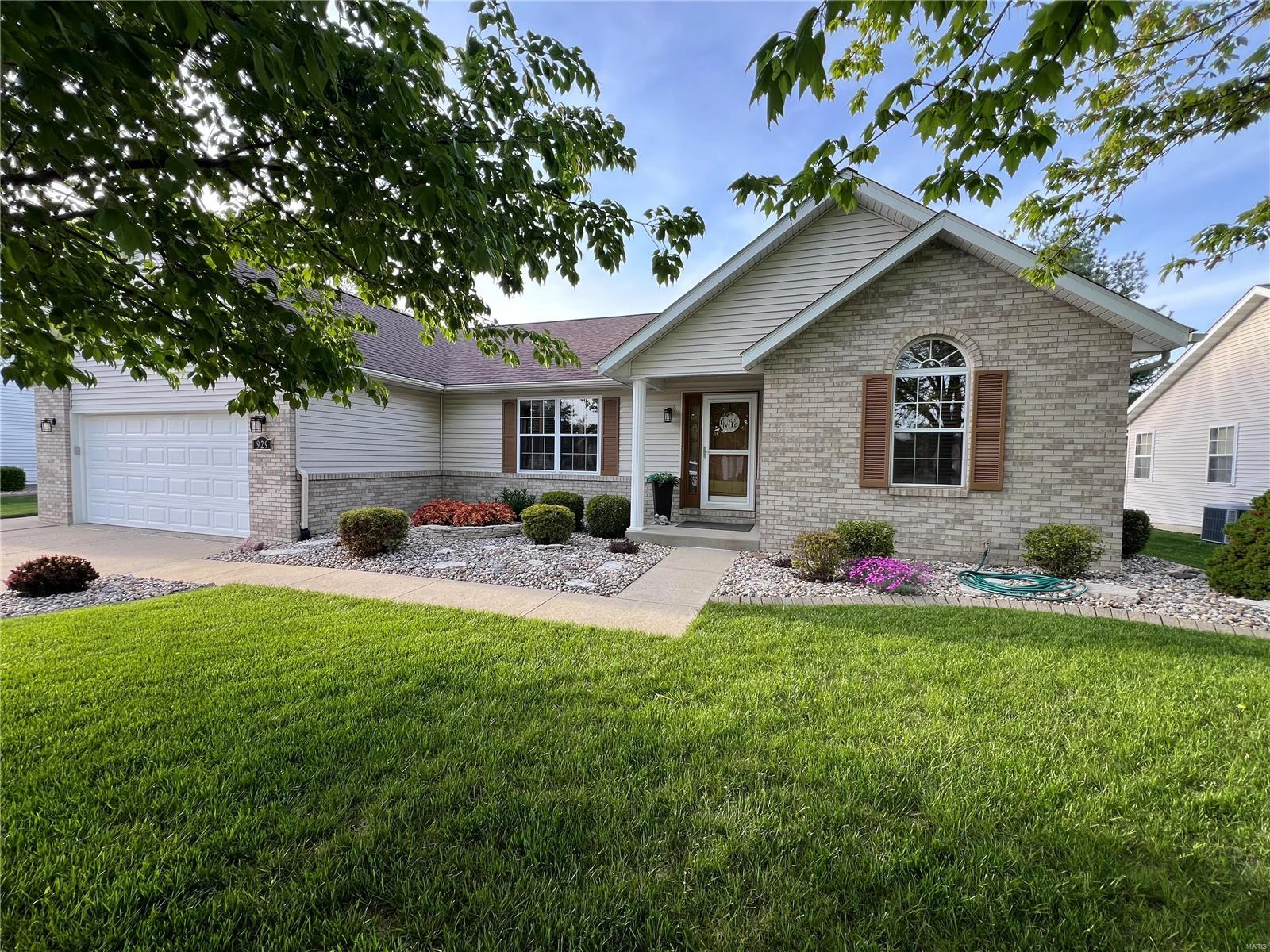 929 Millikin Dr  