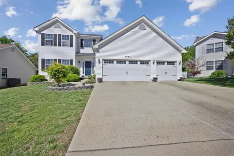 5936 Cardinal Creek Dr, Saint Louis, MO 63129