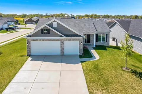 2201 Eagle River Dr, O'fallon, MO 63366