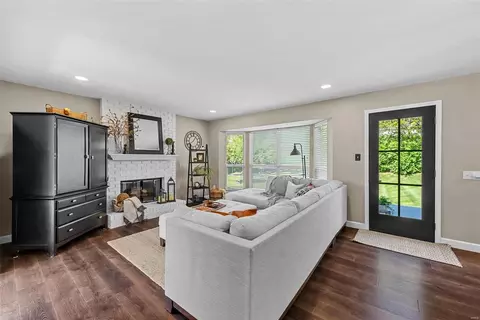 7160 Oak Stream Dr, O'fallon, MO 63368 photo 8