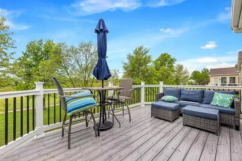 Exterior - 732 Hawk Run Dr, O'fallon, MO 63368 photo 6 of 11