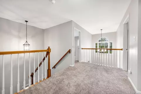 Entry Way - 732 Hawk Run Dr, O'fallon, MO 63368 photo 2 of 2