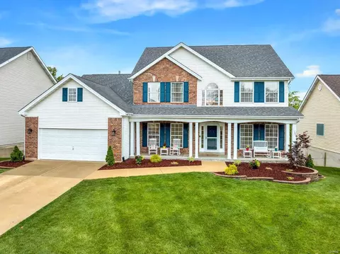 Exterior - 732 Hawk Run Dr, O'fallon, MO 63368 photo 2 of 11