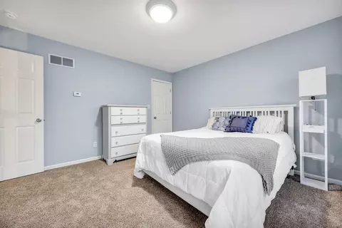 Bedroom - 732 Hawk Run Dr, O'fallon, MO 63368 photo 5 of 6