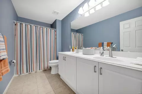 Bath - 732 Hawk Run Dr, O'fallon, MO 63368 photo 5 of 5