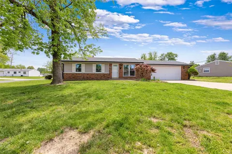 Exterior - 508 Mona Dr, O'fallon, MO 63366 photo 10 of 12