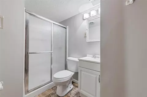 Bath - 508 Mona Dr, O'fallon, MO 63366 photo 3 of 3