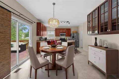 Dining - 505 Cottage Xing, O'fallon, MO 63366 photo 2 of 2