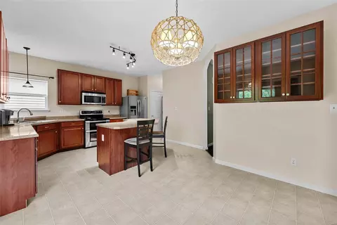 Kitchen - 505 Cottage Xing, O'fallon, MO 63366 photo 4 of 5