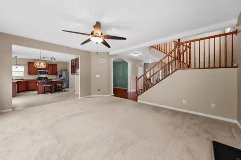 Living - 505 Cottage Xing, O'fallon, MO 63366 photo 5 of 9