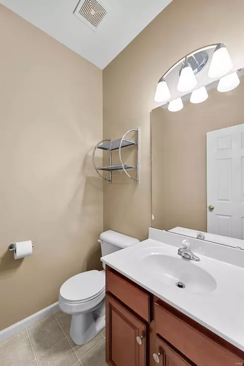 Bath - 505 Cottage Xing, O'fallon, MO 63366 photo 4 of 5