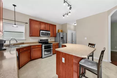Kitchen - 505 Cottage Xing, O'fallon, MO 63366 photo 3 of 5