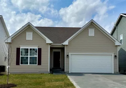 3279 River Breeze Dr, Saint Charles, MO 63301