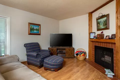 2367 Hiddengarden Ct, Ballwin, MO 63021 photo 7