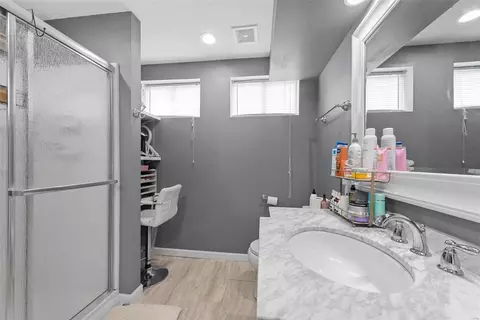 Bath - 140 Jacobs Way, Saint Peters, MO 63376 photo 5 of 6