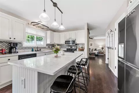 Kitchen - 140 Jacobs Way, Saint Peters, MO 63376 photo 3 of 4