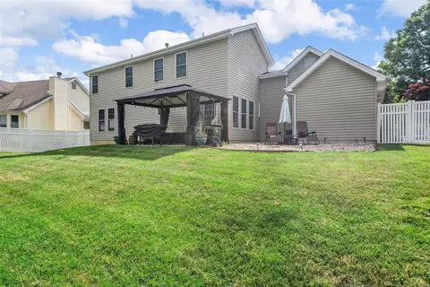 Exterior - 140 Jacobs Way, Saint Peters, MO 63376 photo 7 of 8