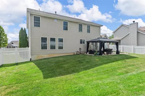 Exterior - 140 Jacobs Way, Saint Peters, MO 63376 photo 5 of 8