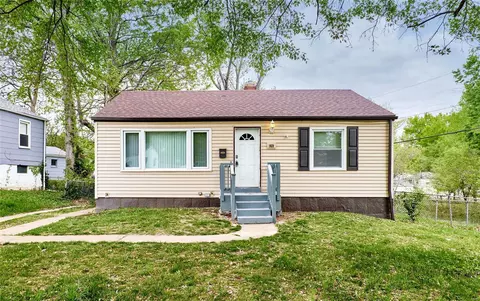 1831 Raft Dr, Saint Louis, MO 63133