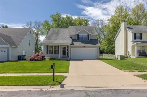 10436 Ashby Place Ln, Saint Ann, MO 63074
