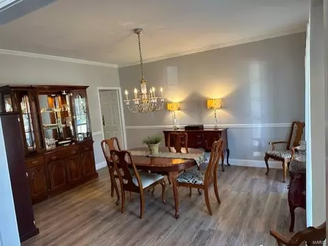 Dining - 406 Winding Oaks Ct, Ballwin, MO 63021 photo 3 of 3