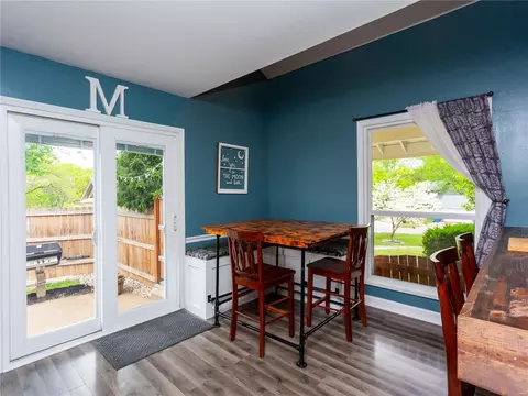 Dining - 414 Echo Hill Dr, Ballwin, MO 63021 photo 3 of 5